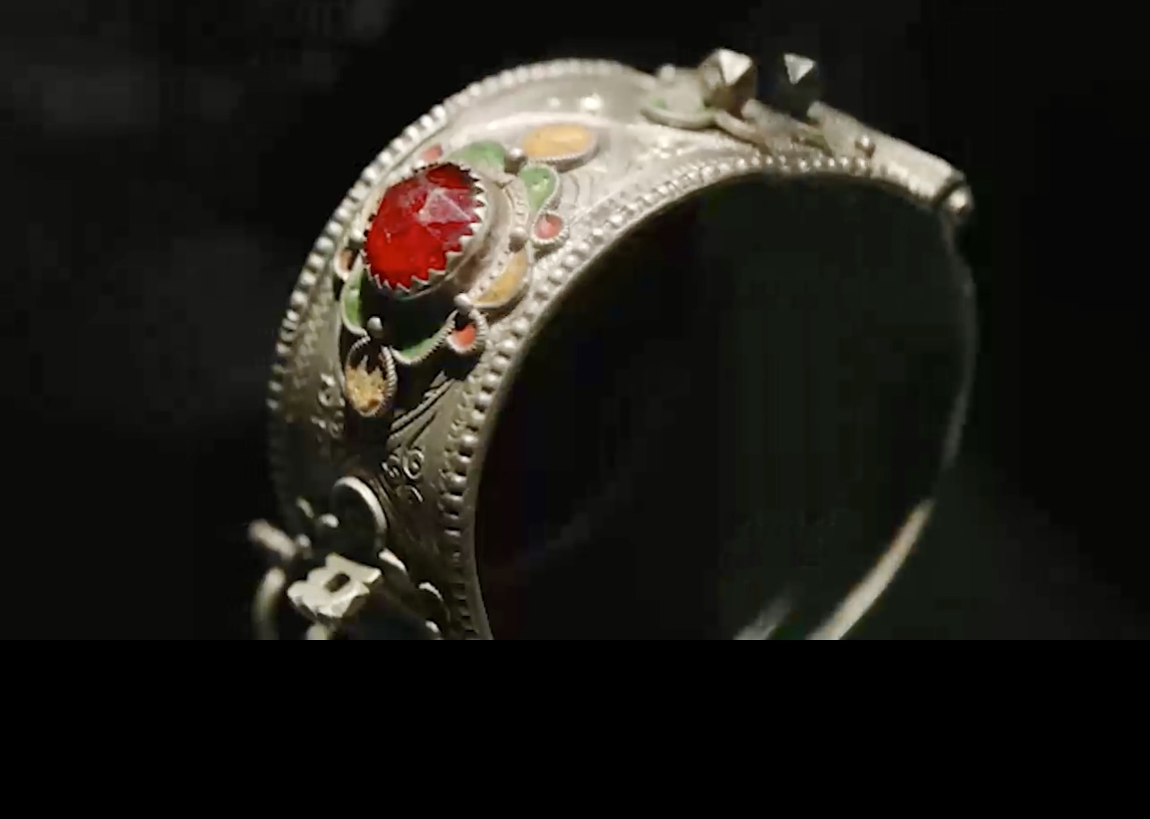 Les bijoux berbères du Palais Royal scintillent au Qatar 