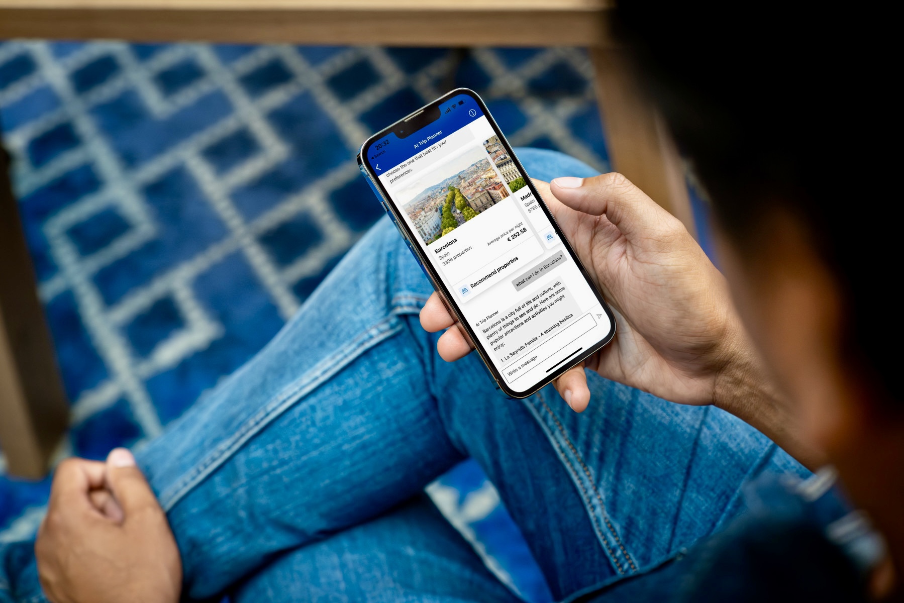 Booking sous pression en France, tout heureux au Maroc